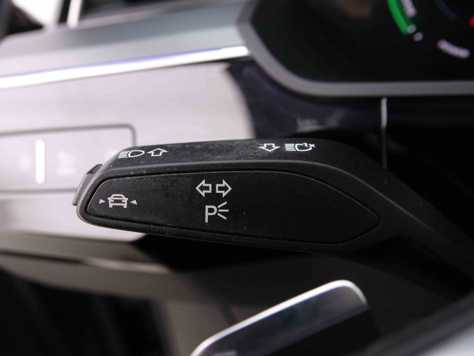 AUDI_AUDI_E_TRON_2548419_17.jpg