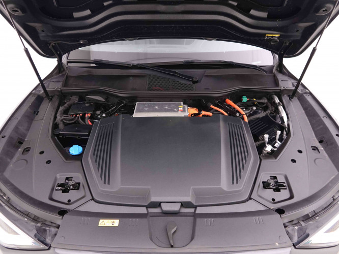AUDI_AUDI_E_TRON_2548419_26.jpg