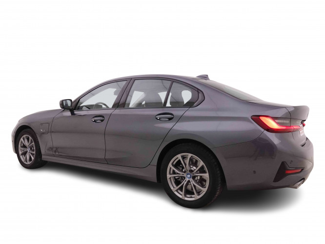BMW_BMW_3_2548342_2.jpg