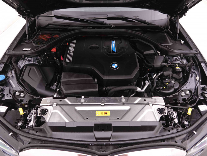 BMW_BMW_3_2548342_23.jpg