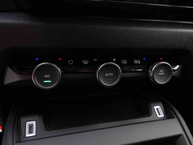 CITROEN_CITROEN_C4_2547175_13.jpg