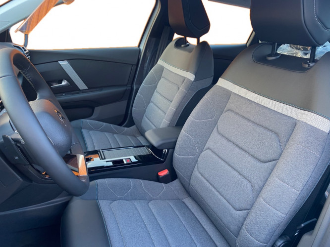 CITROEN_CITROEN_C4_FR2300877_5.jpg