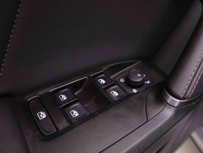 CUPRA_CUPRA_FORMENTOR_2547486_19.jpg