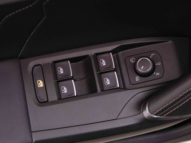 CUPRA_CUPRA_LEON_2548128_17.jpg