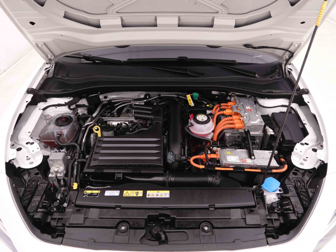 CUPRA_CUPRA_LEON_2548130_22.jpg