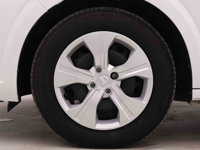 DACIA_DACIA_SANDERO_2548580_15.jpg