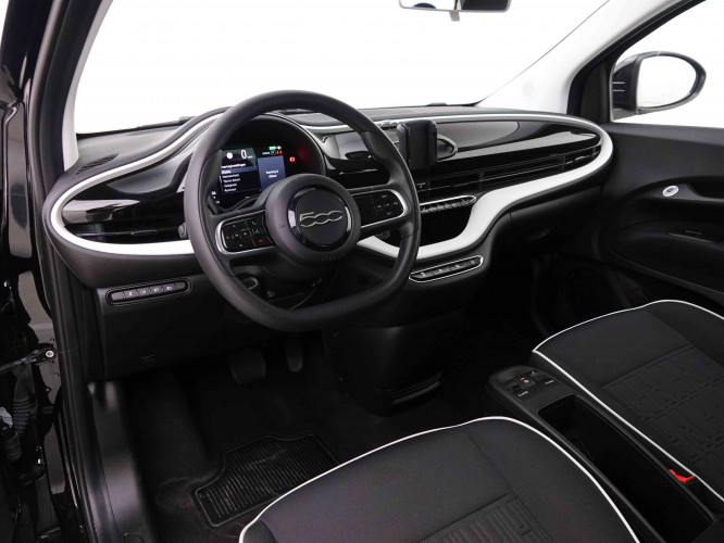 FIAT_FIAT_500E_2547209_8.jpg