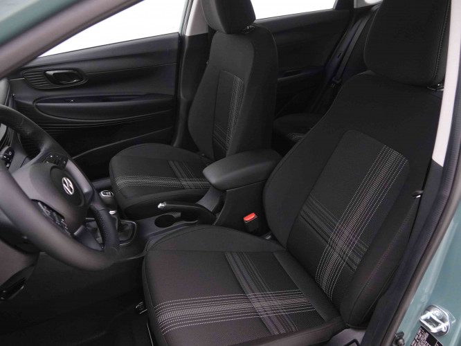 HYUNDAI_HYUNDAI_I20_2446319_6.jpg
