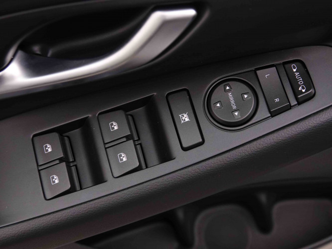 HYUNDAI_HYUNDAI_I30_2548198_22.jpg
