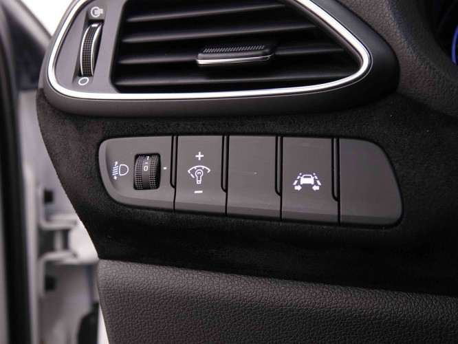 HYUNDAI_HYUNDAI_I30_2548208_14.jpg