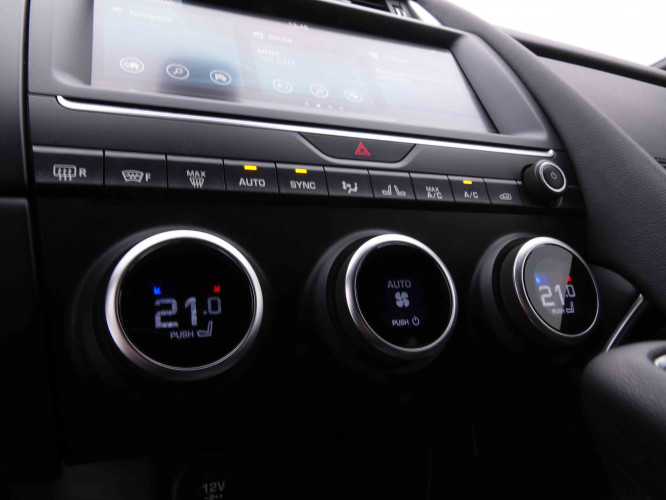 JAGUAR_JAGUAR_E_PACE_2446043_13.jpg