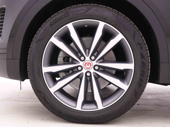 JAGUAR_JAGUAR_E_PACE_2446043_20.jpg