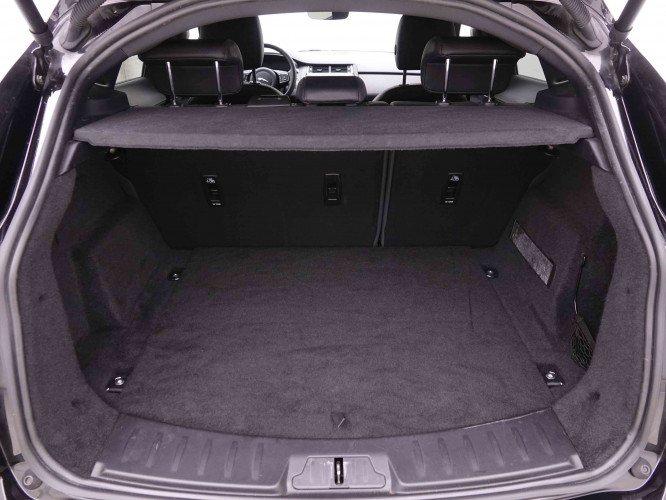 JAGUAR_JAGUAR_E_PACE_2446043_5.jpg