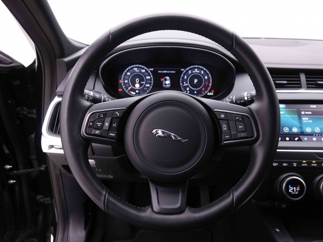 JAGUAR_JAGUAR_E_PACE_2446043_9.jpg