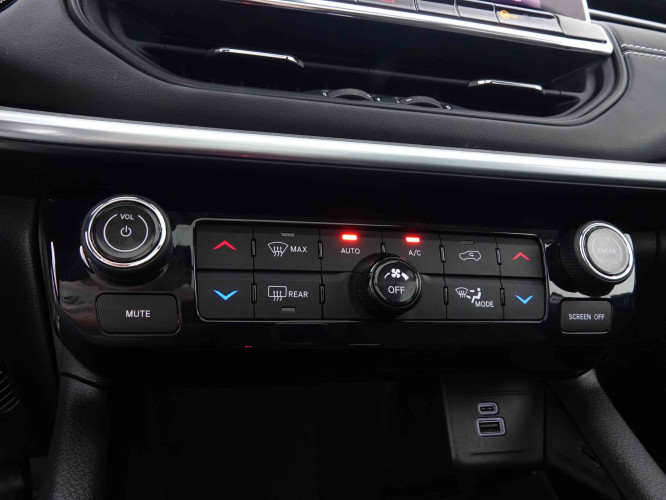 JEEP_JEEP_COMPASS_2446236_16.jpg