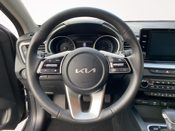 KIA_KIA_CEED_FR2300773_9.jpg