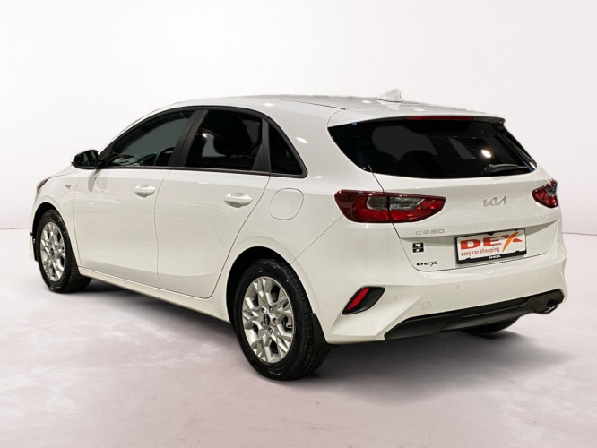 KIA_KIA_CEED_FR2300853_3.jpg