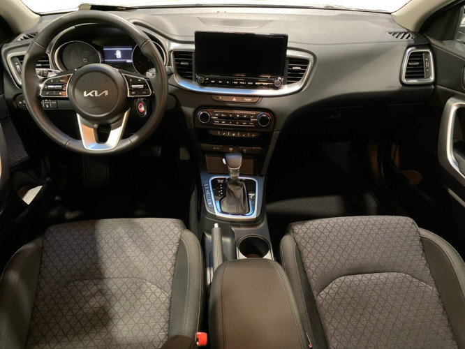 KIA_KIA_CEED_FR2300853_7.jpg