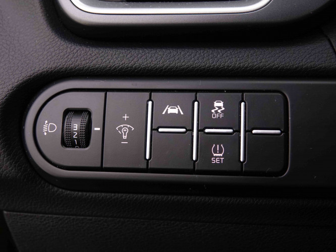 KIA_KIA_XCEED_2547232_8.jpg