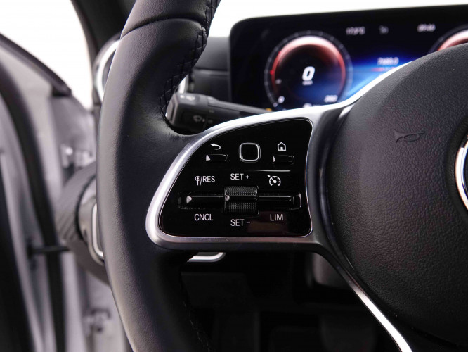 MERCEDES_MERCEDES_AKLASSE_2547353_17.jpg