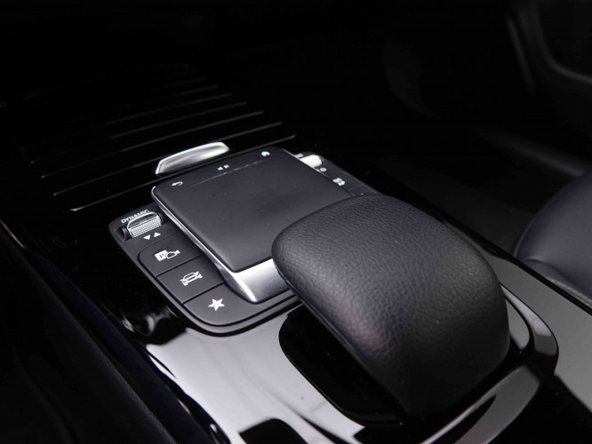 MERCEDES_MERCEDES_AKLASSE_2547353_64.jpg