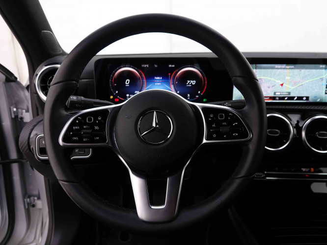 MERCEDES_MERCEDES_AKLASSE_2547353_9.jpg