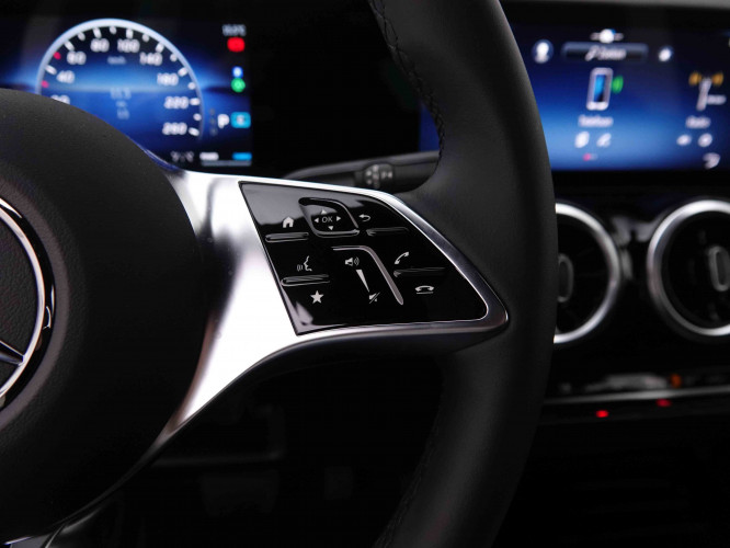MERCEDES_MERCEDES_BKLASSE_2547928_18.jpg