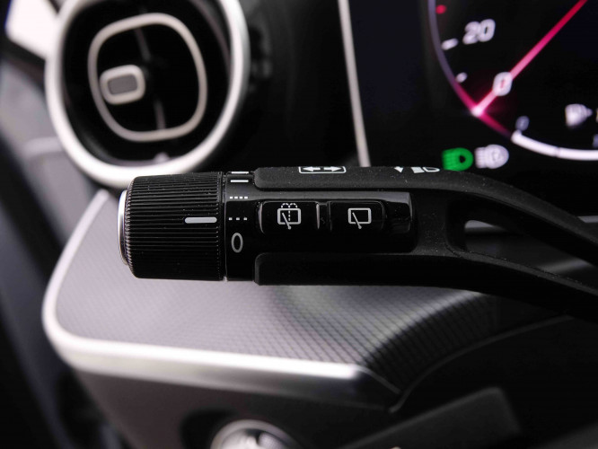 MERCEDES_MERCEDES_CKLASSE_2548459_17.jpg