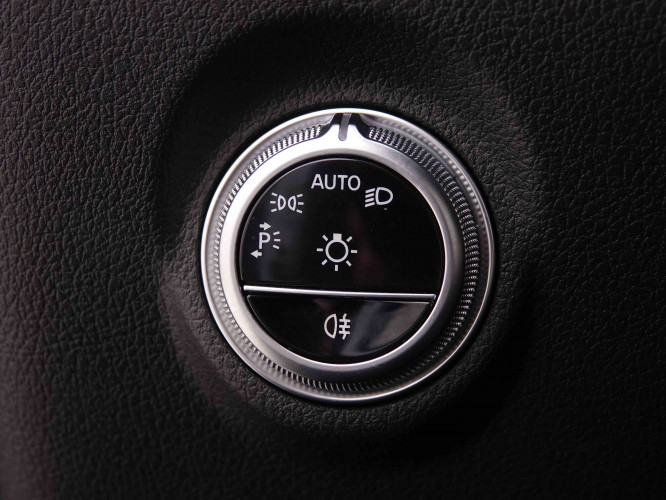 MERCEDES_MERCEDES_CKLASSE_2548459_38.jpg
