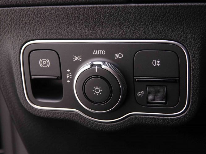 MERCEDES_MERCEDES_EQA_2547990_11.jpg