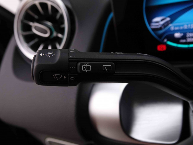 MERCEDES_MERCEDES_EQB_2548010_19.jpg