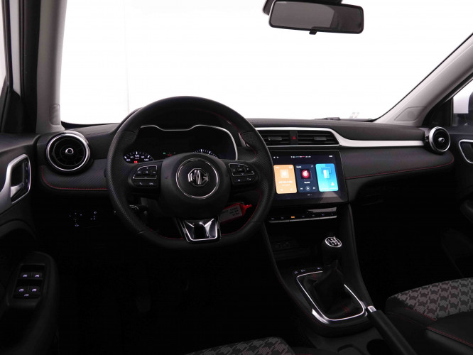 MG_MG_ZS_2548000_7.jpg