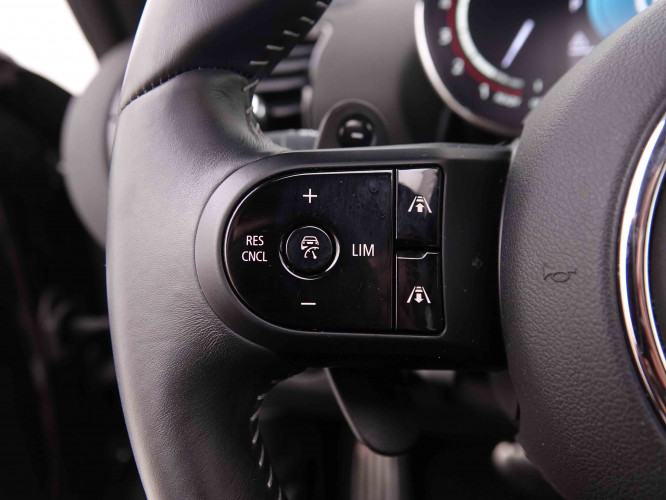 MINI_MINI_CLUBMAN_2548547_25.jpg