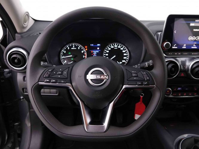 NISSAN_NISSAN_JUKE_2446169_8.jpg