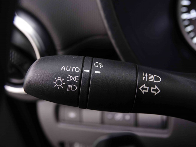 NISSAN_NISSAN_JUKE_2547607_14.jpg