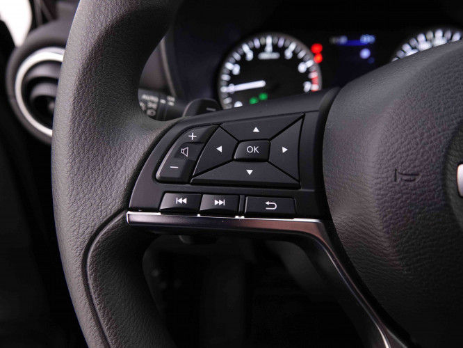 NISSAN_NISSAN_JUKE_2547607_16.jpg