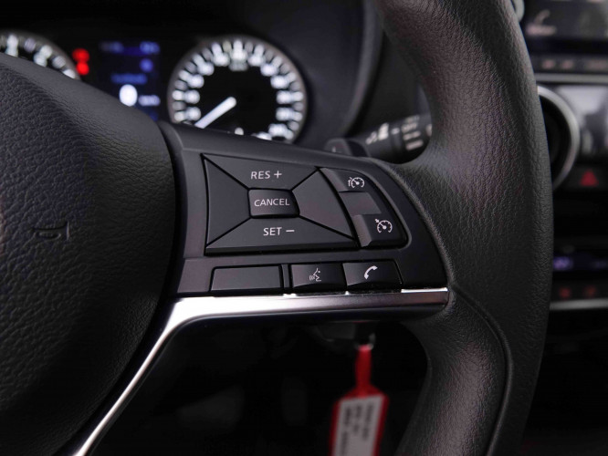 NISSAN_NISSAN_JUKE_2547610_17.jpg