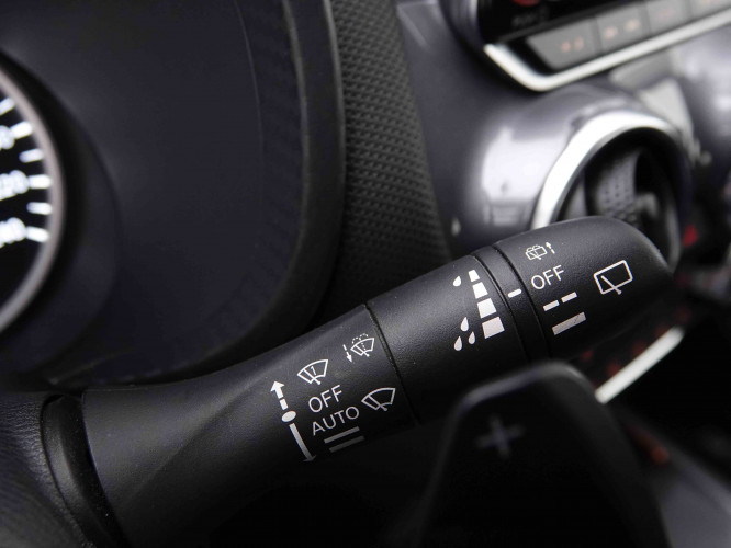 NISSAN_NISSAN_JUKE_2547620_14.jpg