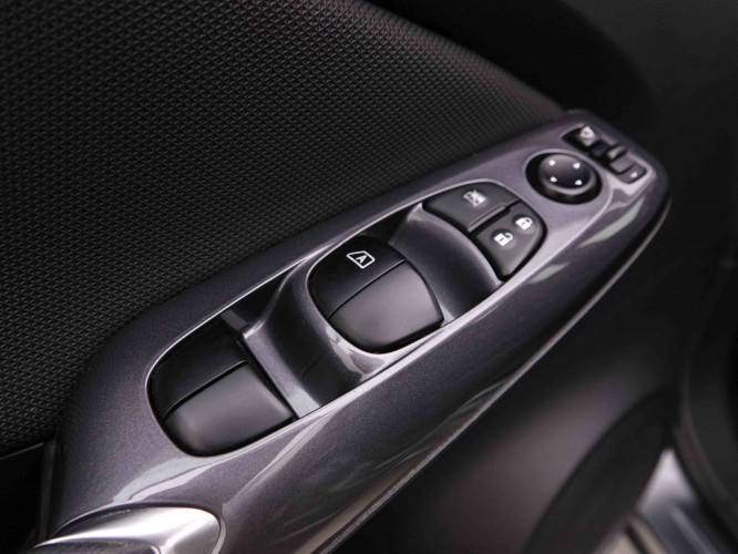 NISSAN_NISSAN_JUKE_2547620_17.jpg