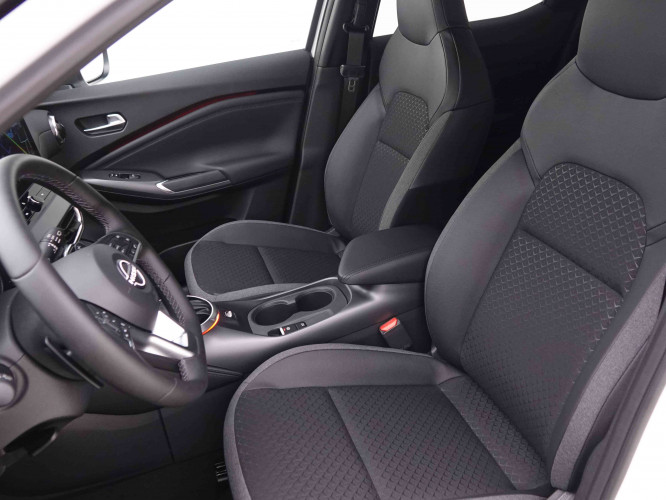 NISSAN_NISSAN_JUKE_2547728_6.jpg