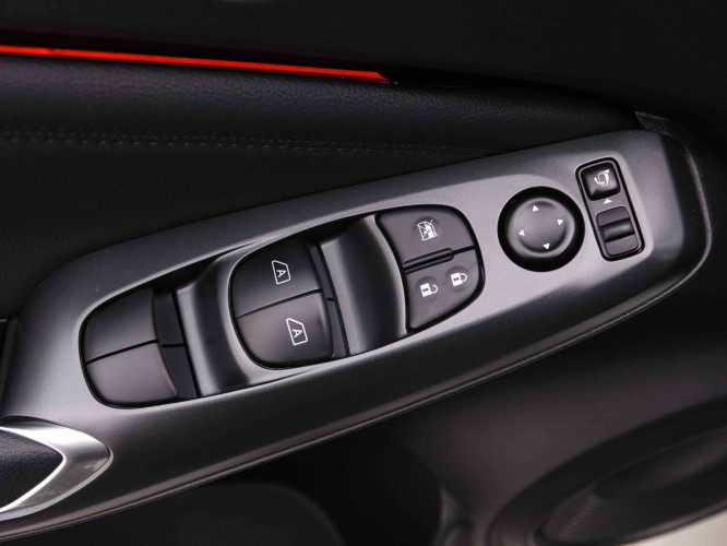 NISSAN_NISSAN_JUKE_2547730_18.jpg
