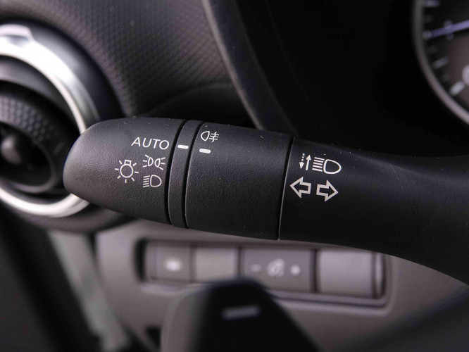 NISSAN_NISSAN_JUKE_2548406_13.jpg
