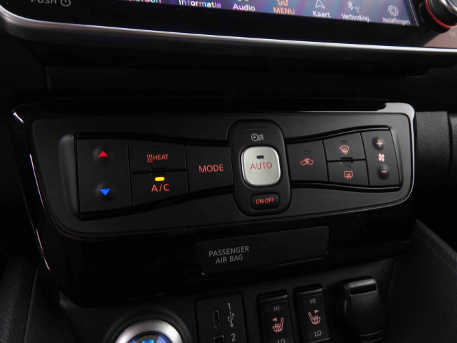 NISSAN_NISSAN_LEAF_2547479_14.jpg