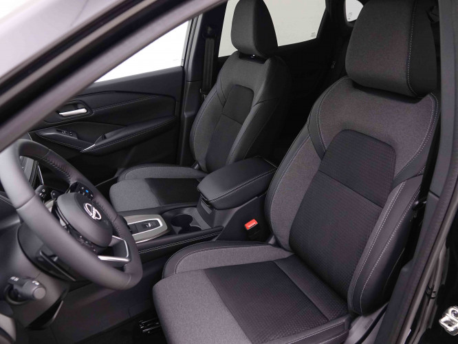 NISSAN_NISSAN_QASHQAI_2547983_32.jpg