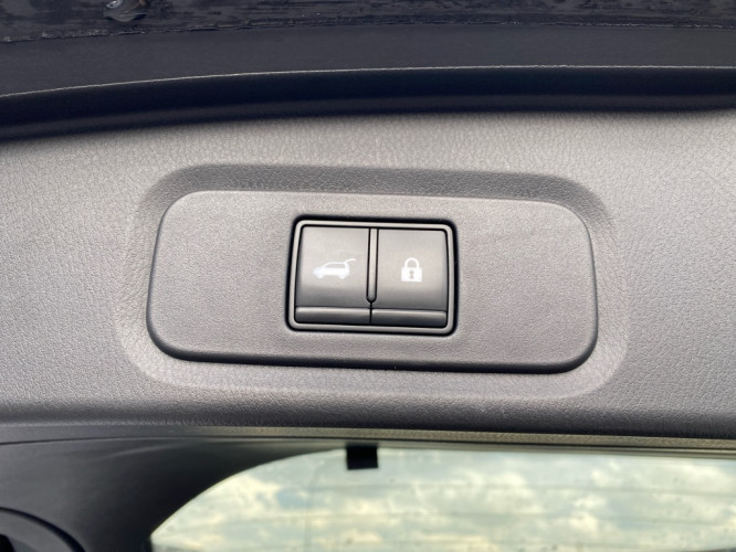 NISSAN_NISSAN_QASHQAI_FR2300948_20.jpg