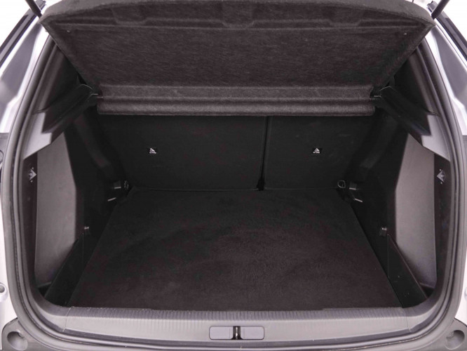 PEUGEOT_PEUGEOT_2008_2547557_5.jpg