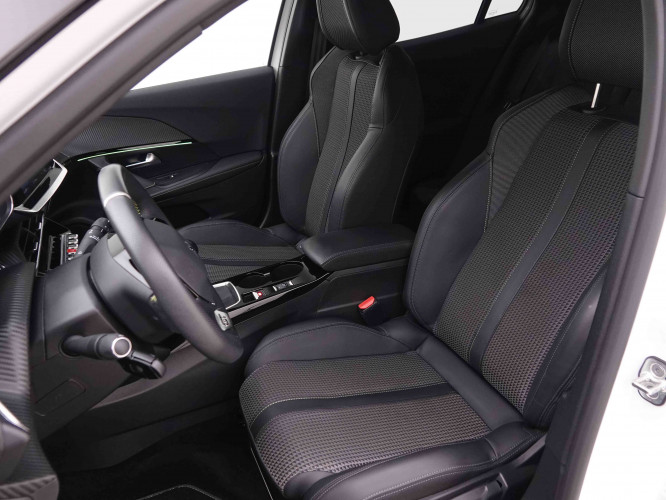 PEUGEOT_PEUGEOT_2008_2547628_6.jpg