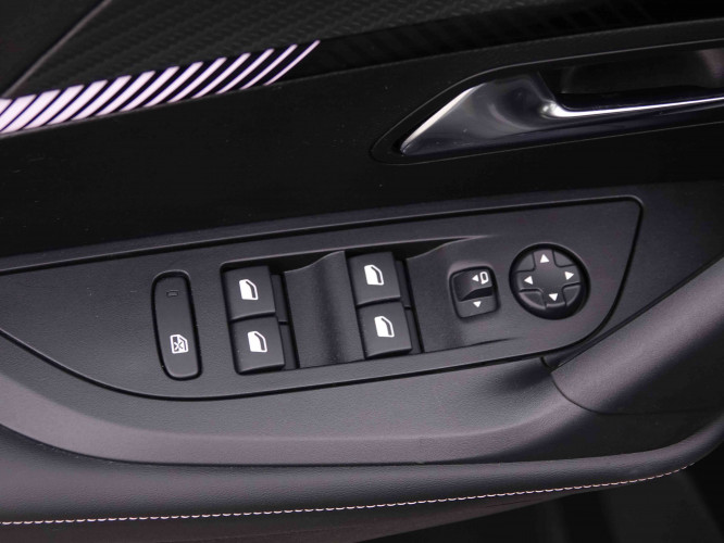 PEUGEOT_PEUGEOT_2008_2548140_20.jpg
