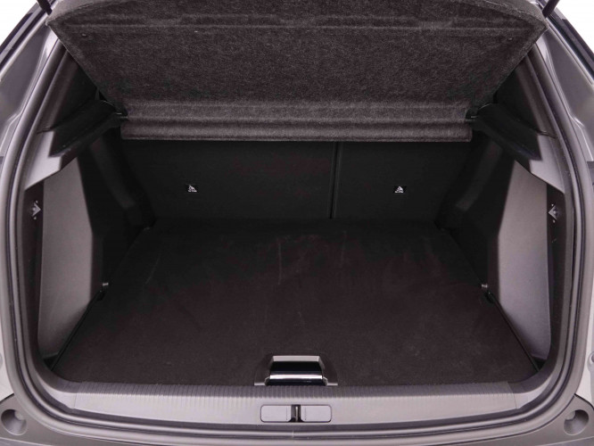 PEUGEOT_PEUGEOT_2008_2548140_5.jpg