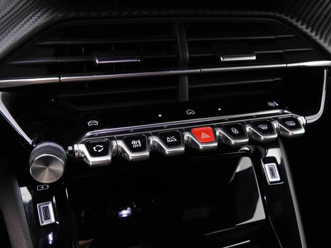 PEUGEOT_PEUGEOT_2008_2548352_13.jpg